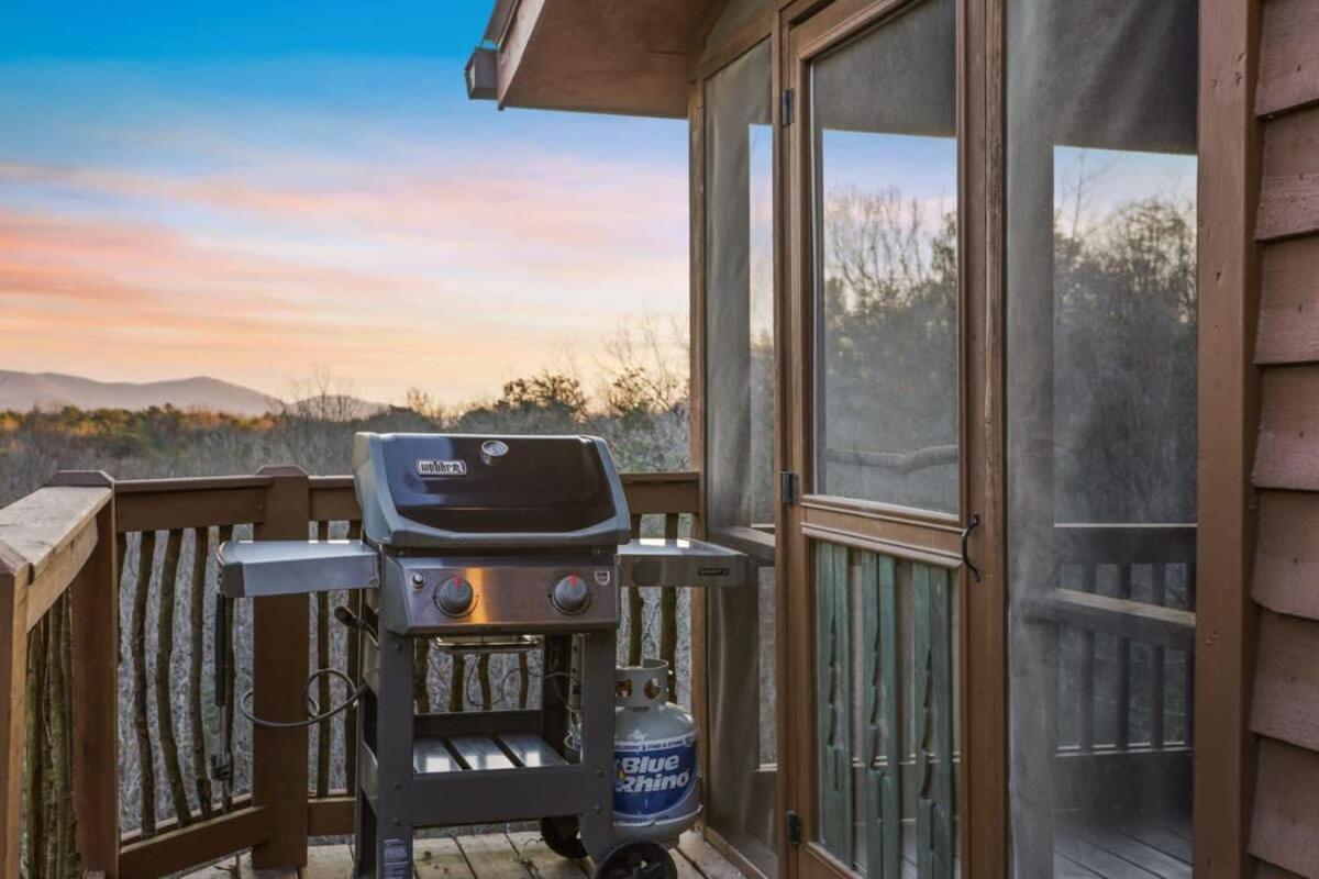 Mountain Views Hot Tub Firepit Close To Town Blue Ridge Exterior photo