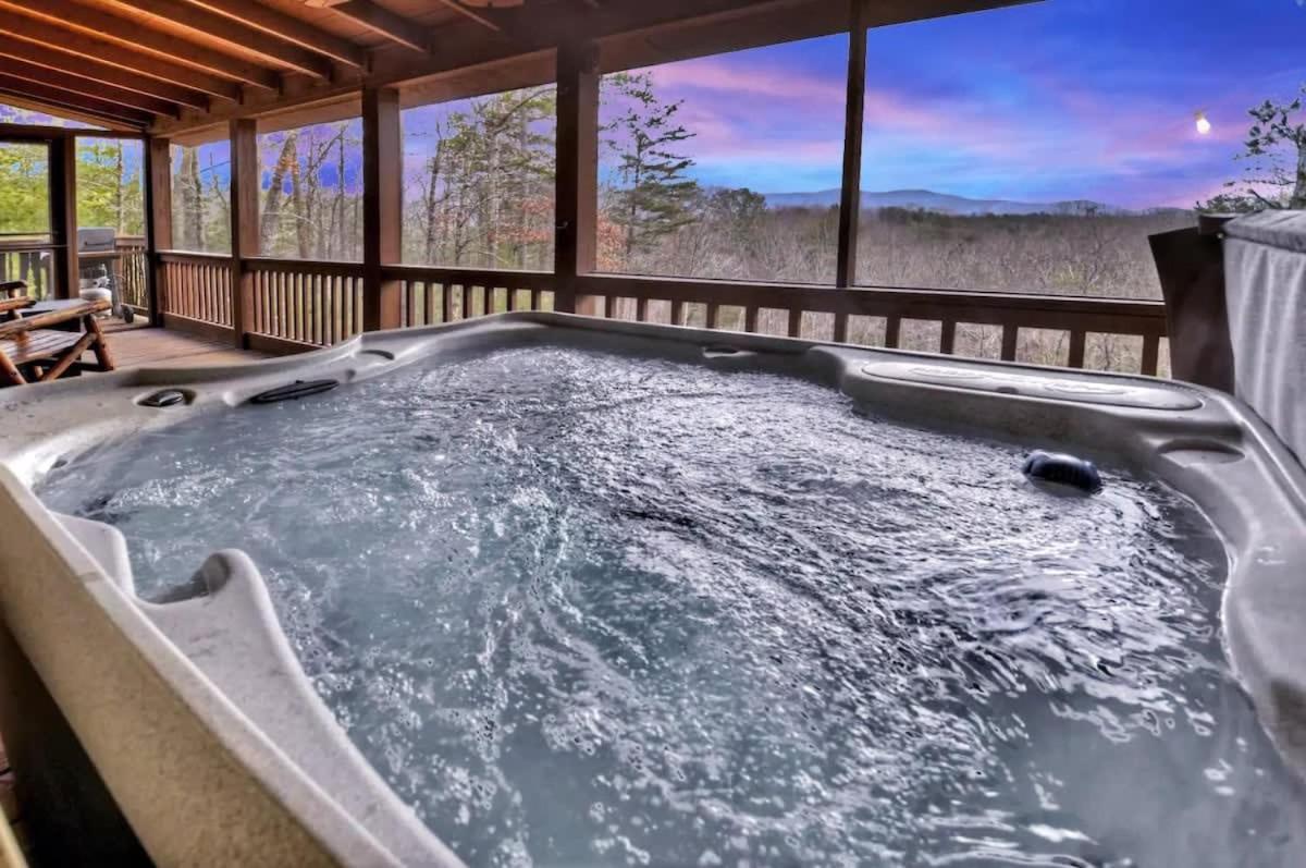 Mountain Views Hot Tub Firepit Close To Town Blue Ridge Exterior photo